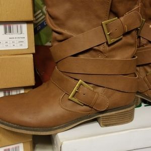 Women's dress boots